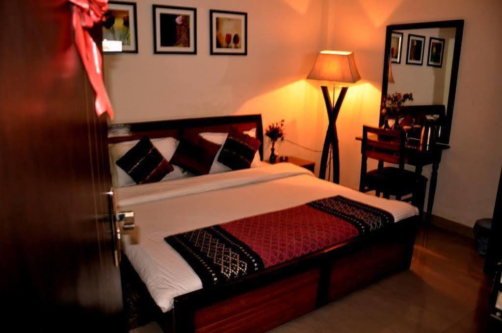 The Eden Hotel Near Okhla New Delhi Exterior photo