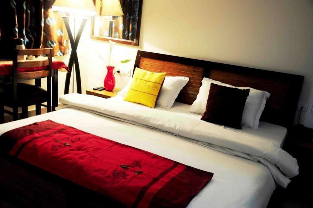 The Eden Hotel Near Okhla New Delhi Exterior photo